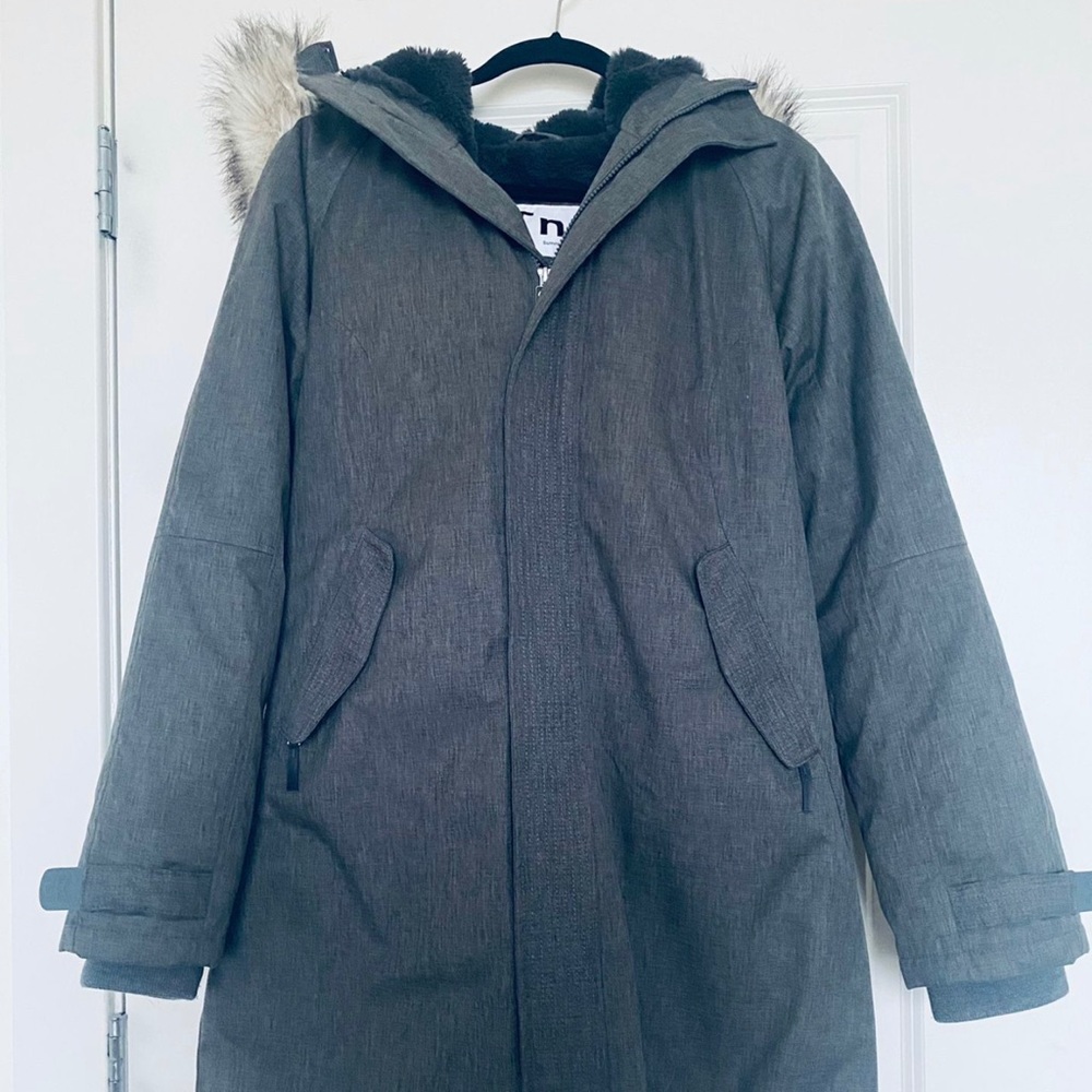 TNA - Summit Parka - Charcoal